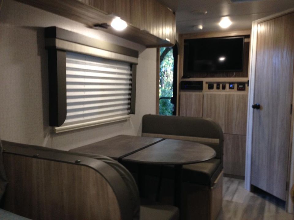 Winnebago Micro Minnie 1706FB