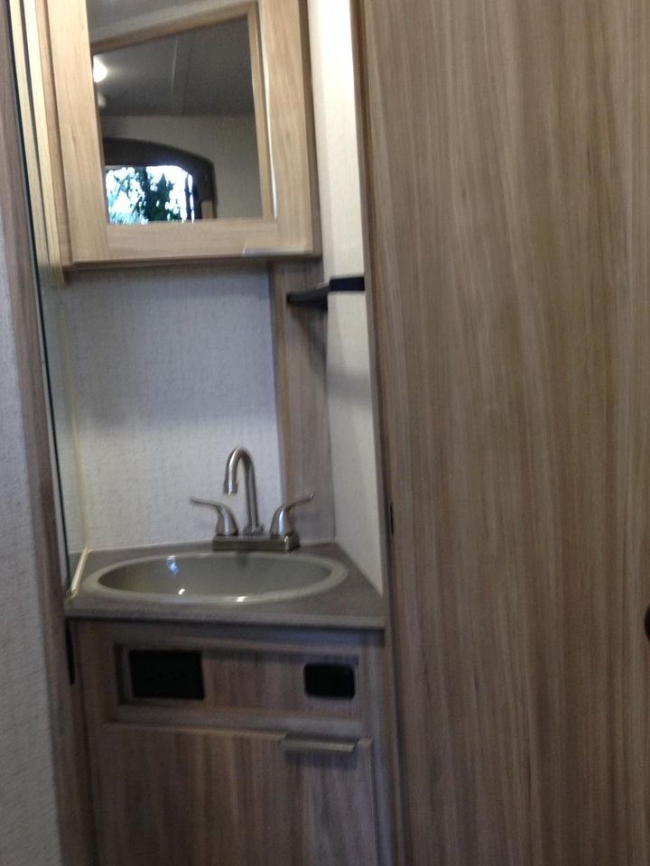 Winnebago Micro Minnie 1706FB