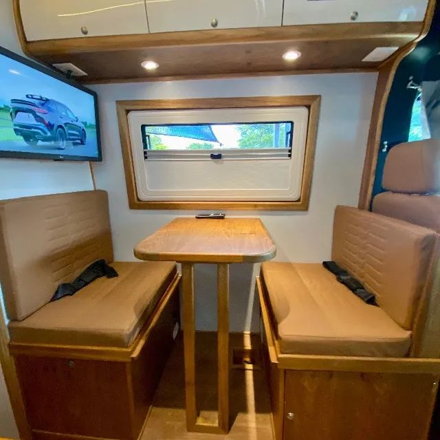 Globe Motorhomes Montagem Motorhome Sprinter 416 6.9