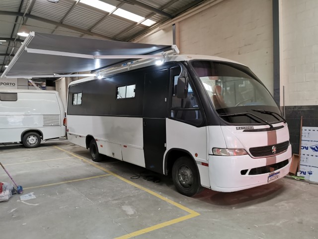 Montagem de Motorhome Luxo Personalizado