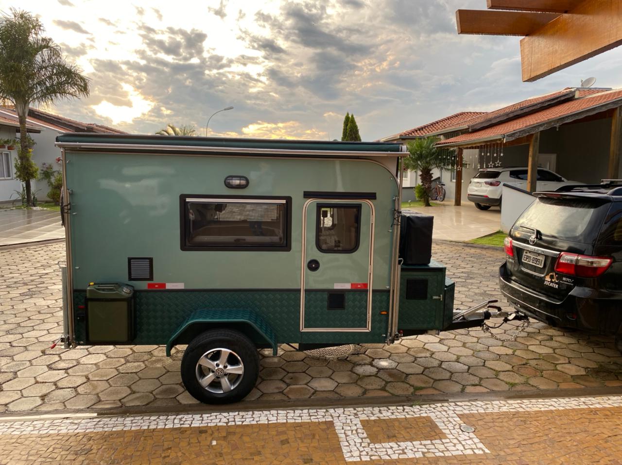 Home Trailer 