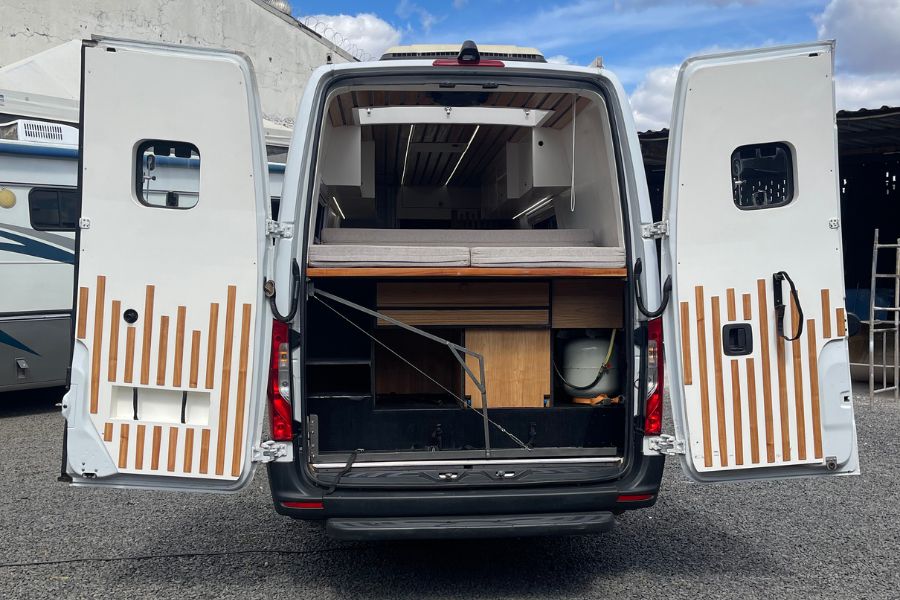 Globe Motorhomes Motorhome Sprinter 516