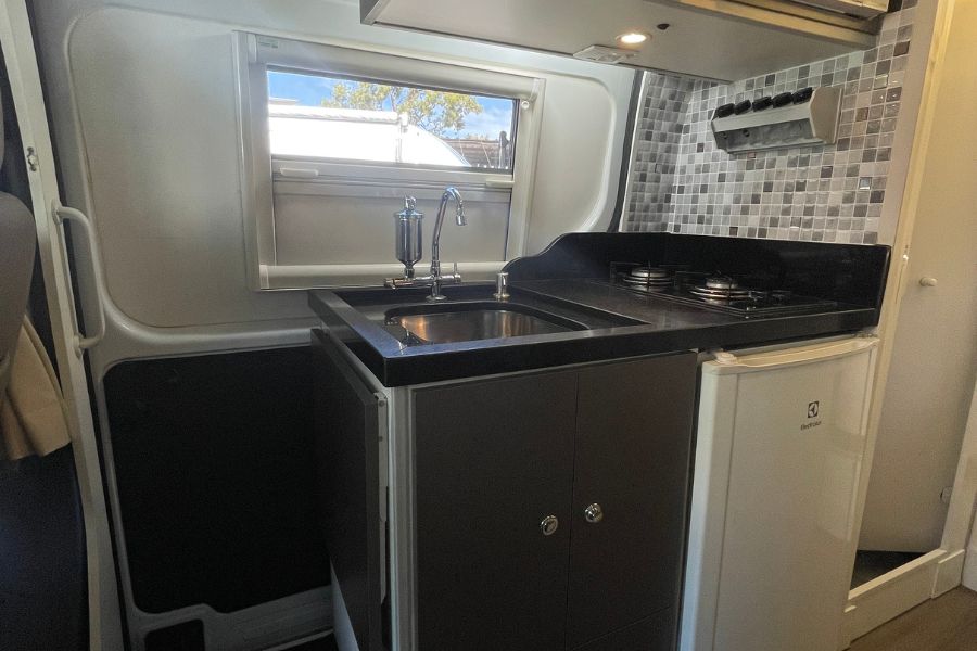 Globe Motorhomes Renault Master L3H2 Semi-Novo Completo a pronta entrega
