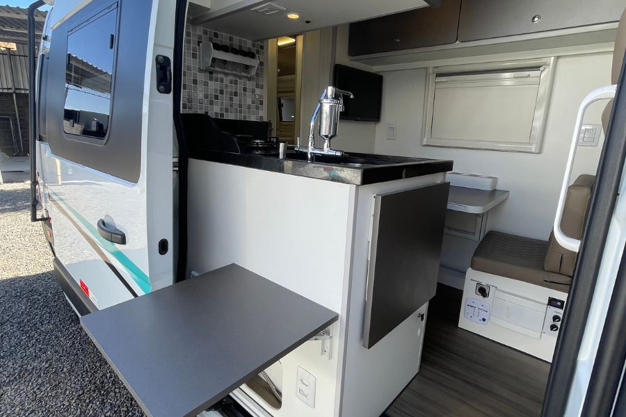 Globe Motorhomes Renault Master L3H2 Semi-Novo Completo a pronta entrega