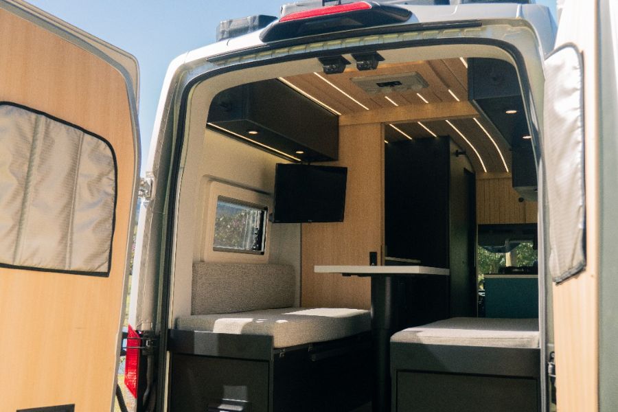 Motorhome CAMBIO AUTOMATICO FORD TRANSIT  L3H3  DIESEL