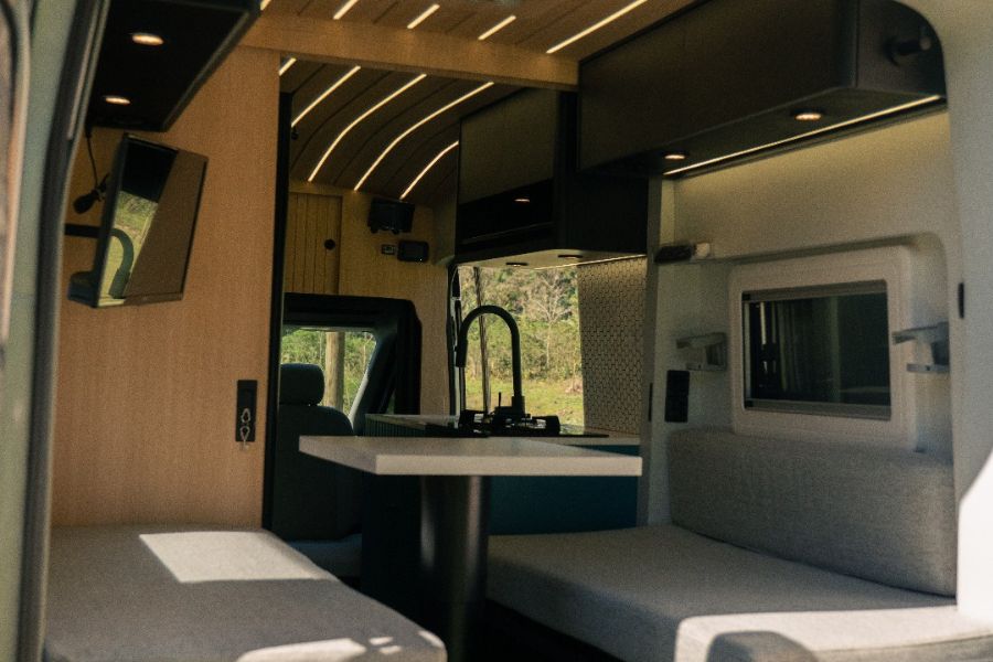 Motorhome CAMBIO AUTOMATICO FORD TRANSIT  L3H3  DIESEL
