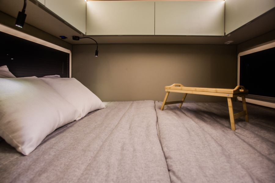 Mammoth Overland Motorhome Srinter 517