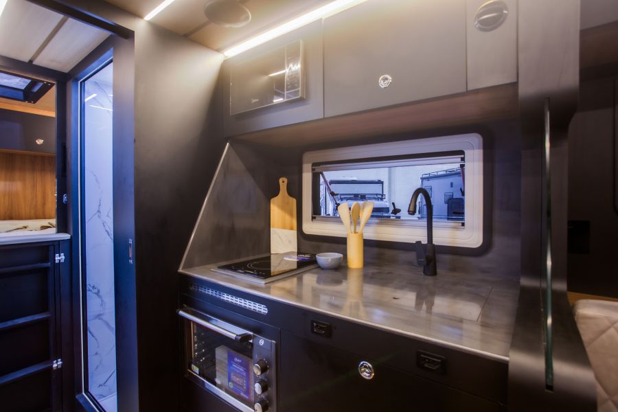 Mammoth Overland Magirus