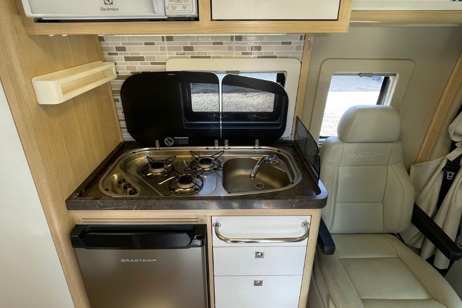 Globe Motorhomes Motorhome Sprinter 416 Hi-tech 6.9